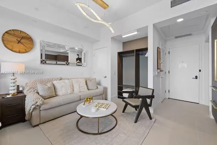 For Sale: $499,000 (0 beds, 1 baths, 367 Square Feet)