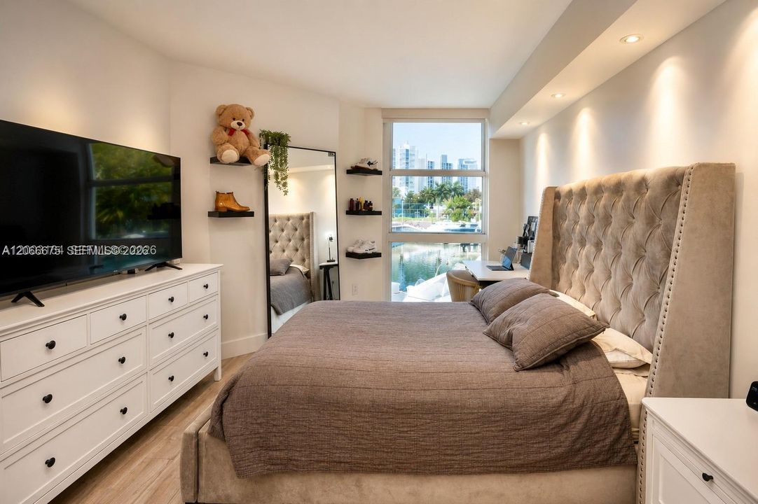 For Rent: $9,500 (3 beds, 3 baths, 2130 Square Feet)