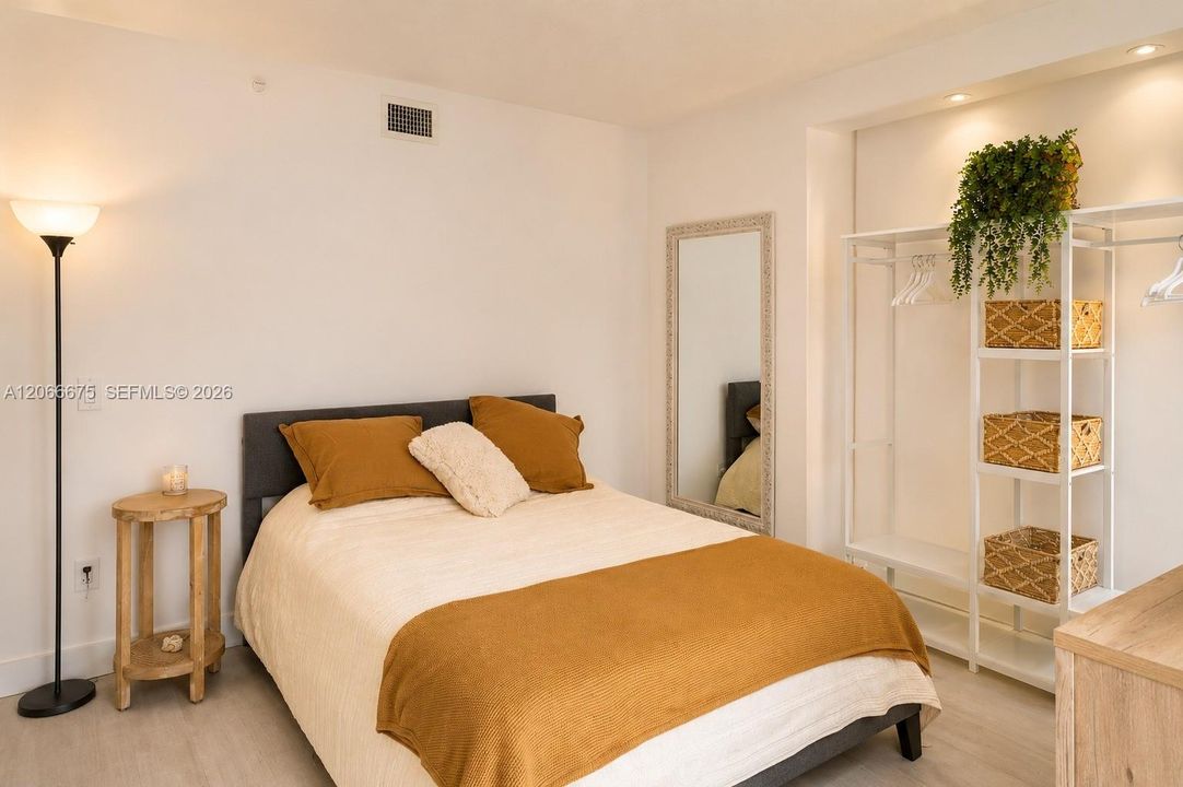 For Rent: $9,500 (3 beds, 3 baths, 2130 Square Feet)