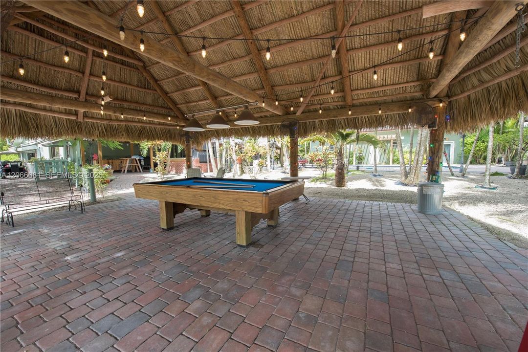 For Sale: $3,499,000 (7 beds, 6 baths, 3790 Square Feet)