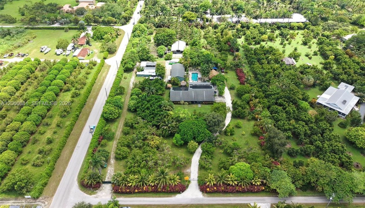 На продажу: $3,499,000 (7 спален, 6 ванн, 3790 Квадратных фут)