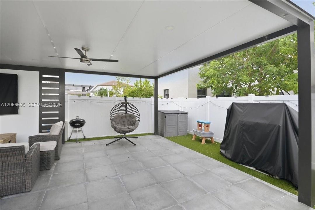 For Sale: $525,000 (3 beds, 2 baths, 1486 Square Feet)