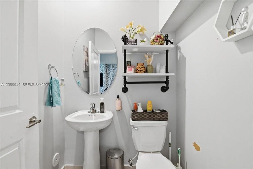 For Sale: $525,000 (3 beds, 2 baths, 1486 Square Feet)