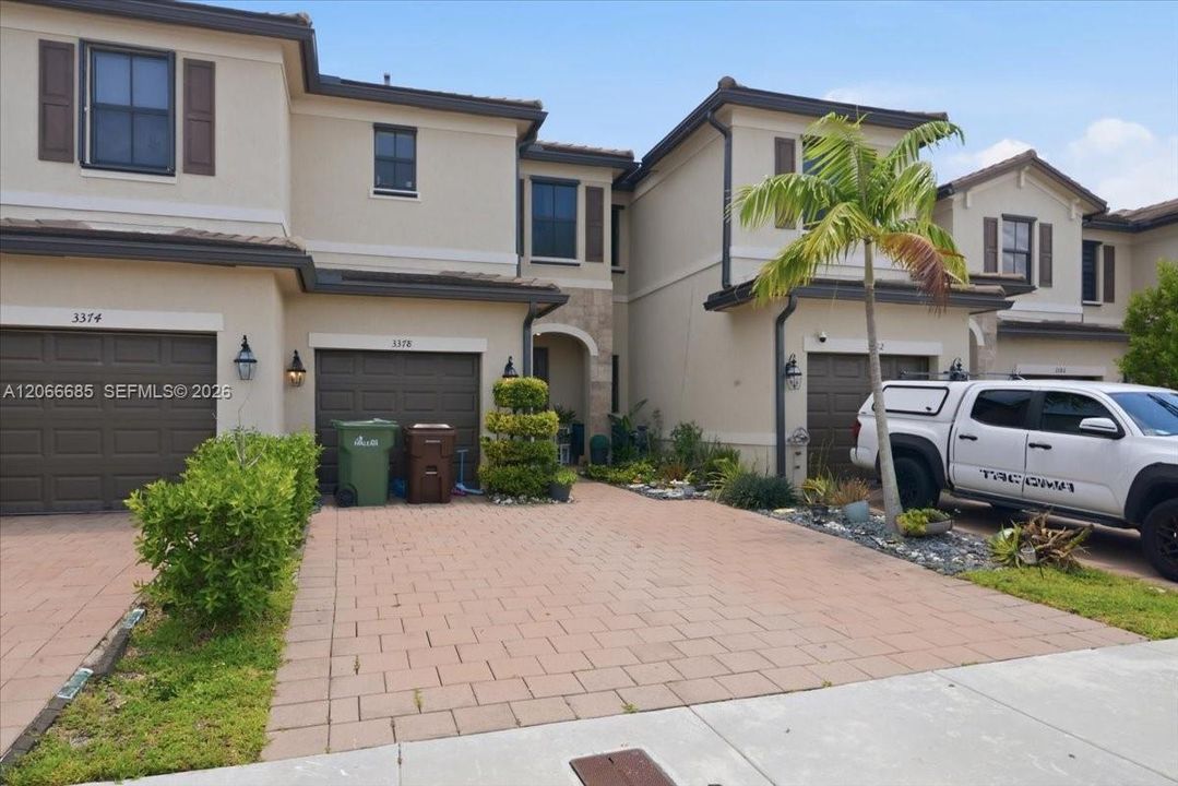 For Sale: $525,000 (3 beds, 2 baths, 1486 Square Feet)