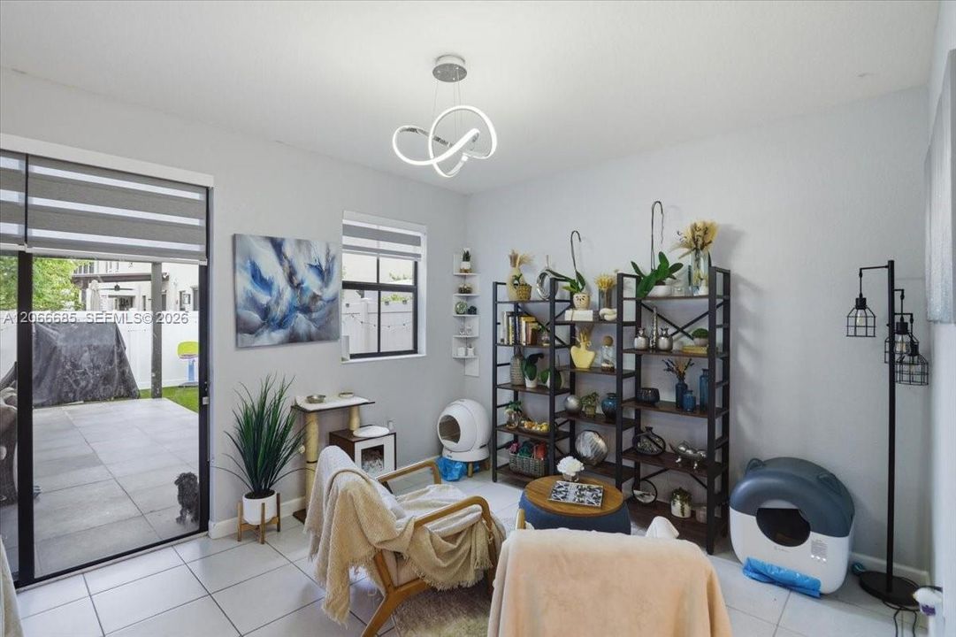 For Sale: $525,000 (3 beds, 2 baths, 1486 Square Feet)