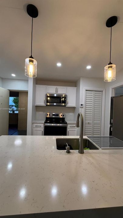Activo con contrato: $170,000 (1 camas, 1 baños, 660 Pies cuadrados)
