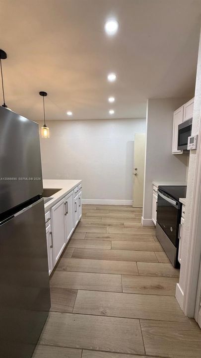 Activo con contrato: $170,000 (1 camas, 1 baños, 660 Pies cuadrados)