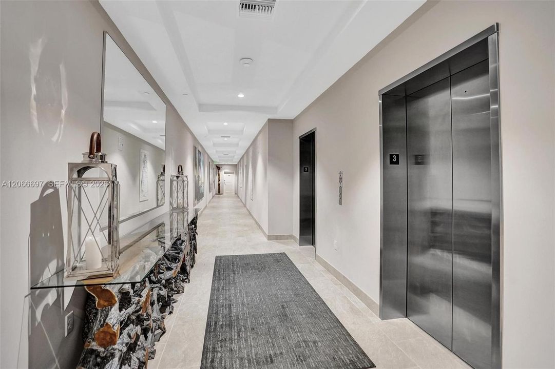 For Sale: $1,195,000 (2 beds, 2 baths, 1313 Square Feet)