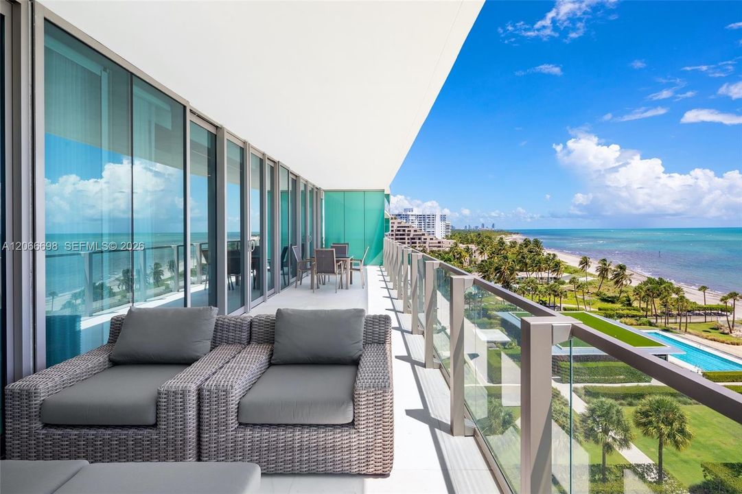 В аренду: $22,500 (2 спален, 2 ванн, 1703 Квадратных фут)