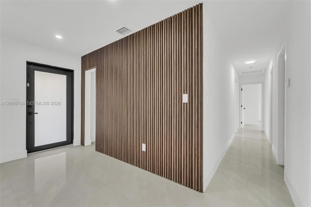 Activo con contrato: $570,000 (3 camas, 2 baños, 1300 Pies cuadrados)