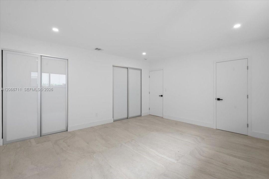 В аренду: $8,500 (3 спален, 2 ванн, 2052 Квадратных фут)