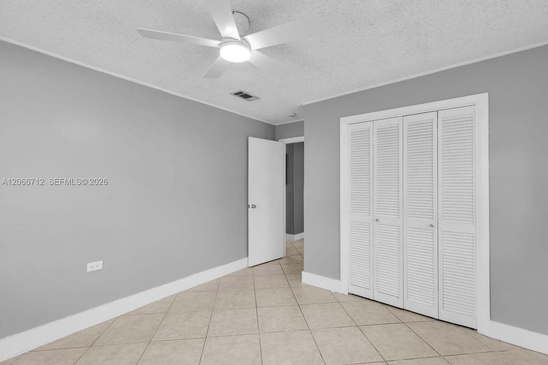 For Sale: $675,000 (2 beds, 2 baths, 945 Square Feet)