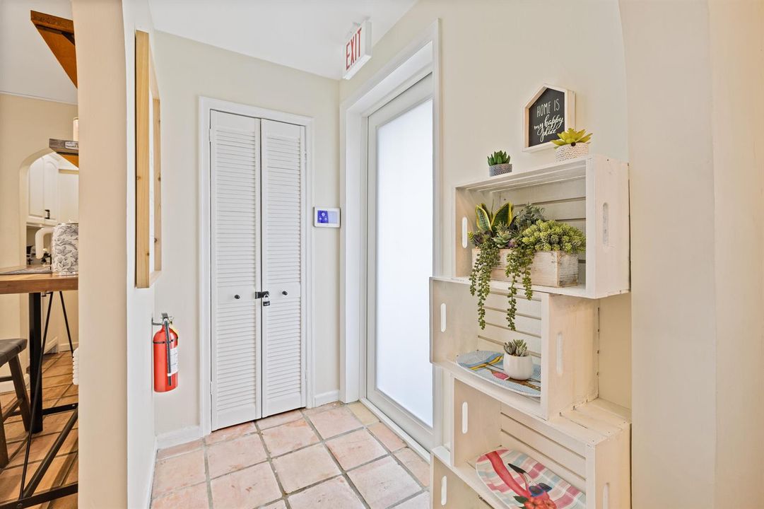 400 45th St. -27