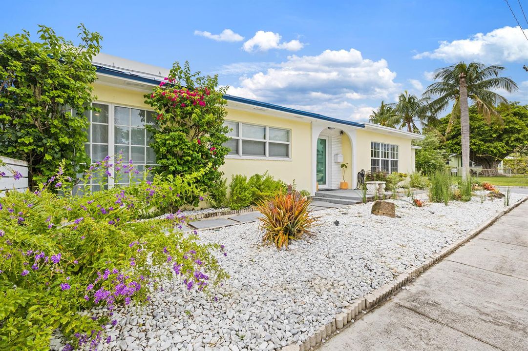 400 45th St. -3
