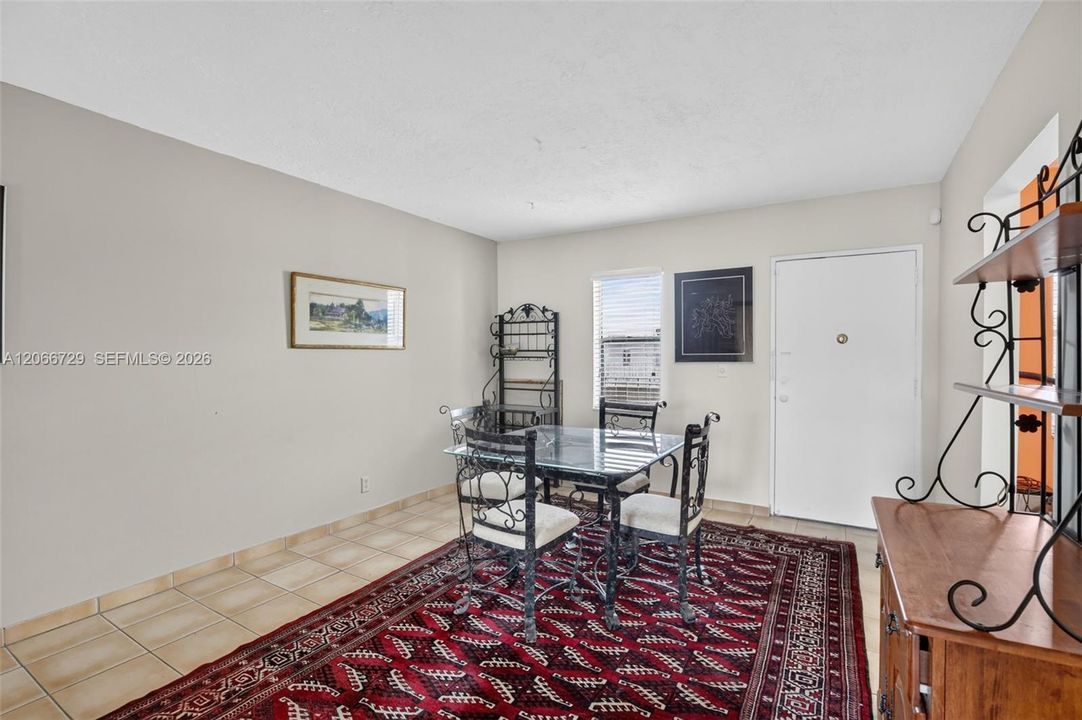 For Sale: $89,000 (1 beds, 1 baths, 748 Square Feet)