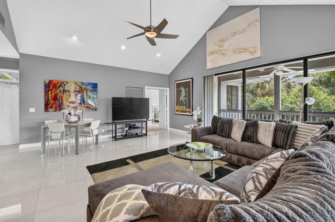 19271 Sabal Lake