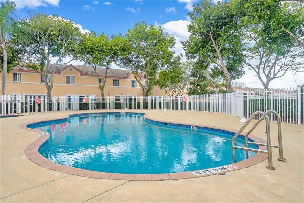 2140-Pool