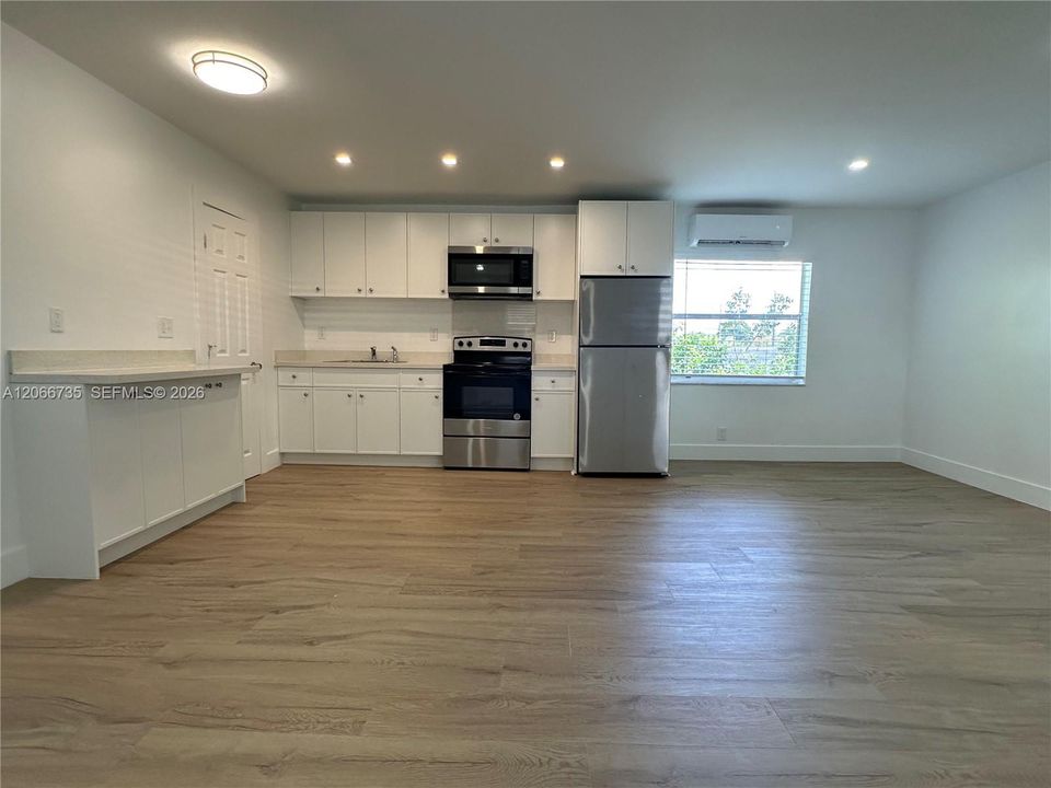 В аренду: $1,550 (1 спален, 1 ванн, 0 Квадратных фут)
