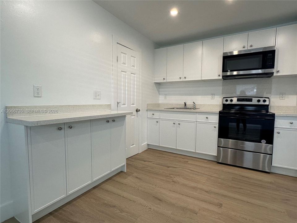 В аренду: $1,550 (1 спален, 1 ванн, 0 Квадратных фут)