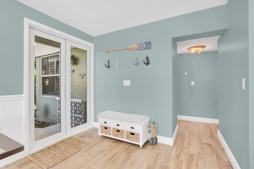 Front Entrance/Foyer