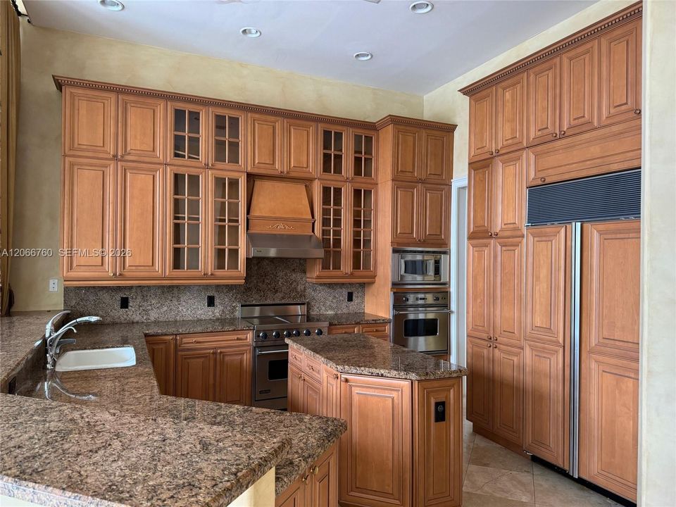 For Rent: $12,500 (4 beds, 4 baths, 3932 Square Feet)