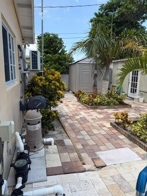 side yard
