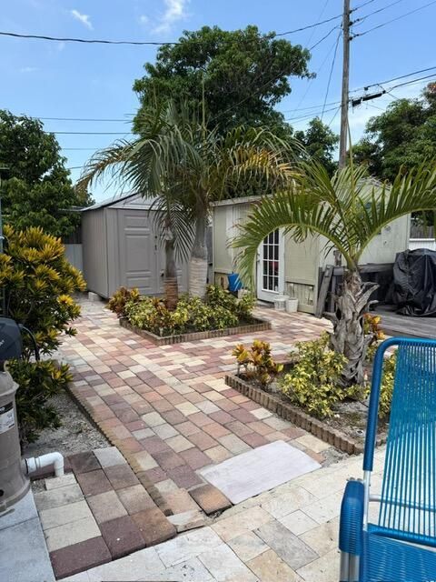 side yard