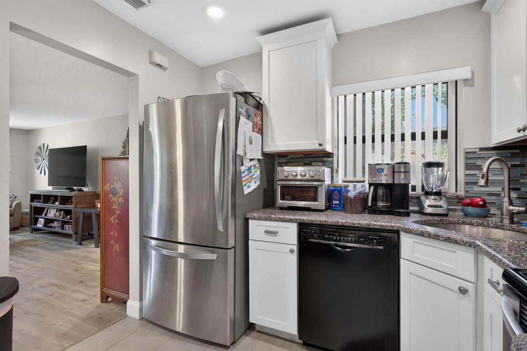22-web-or-mls-4763-7497
