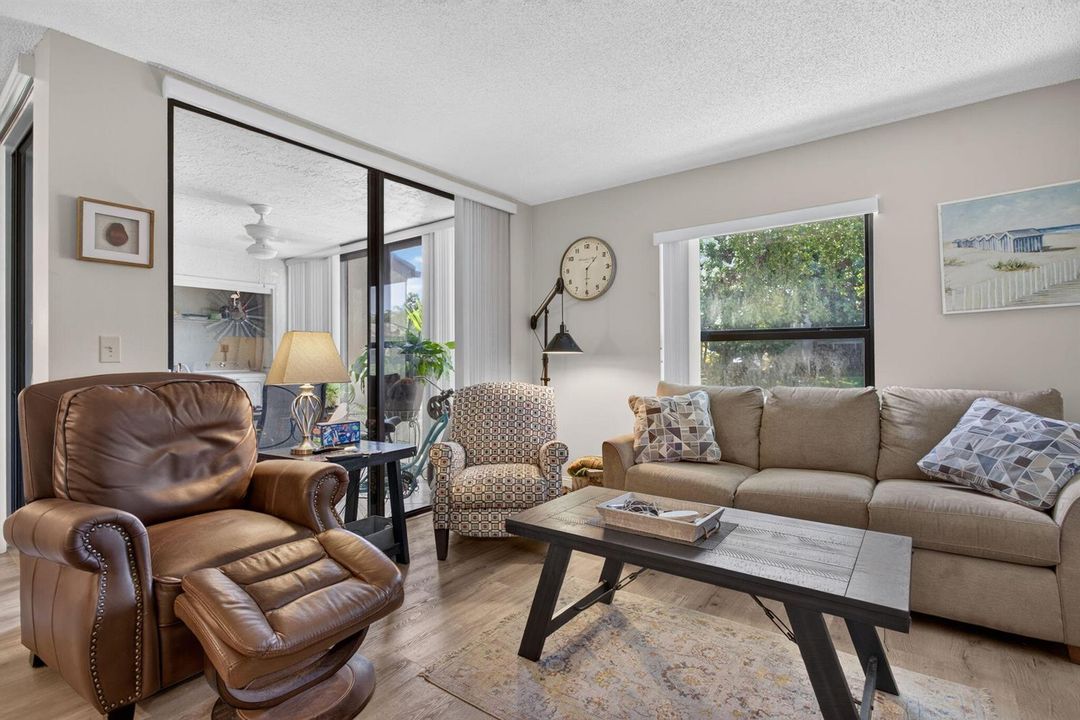 8-web-or-mls-4763-7392