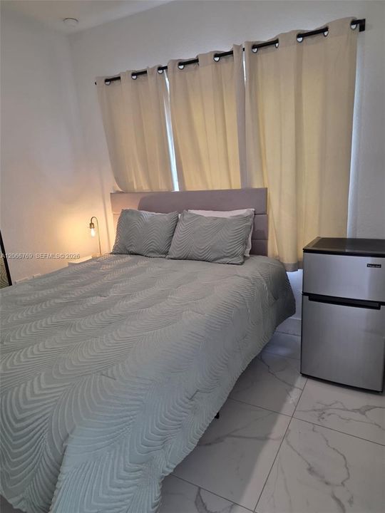 For Rent: $1,200 (0 beds, 1 baths, 500 Square Feet)