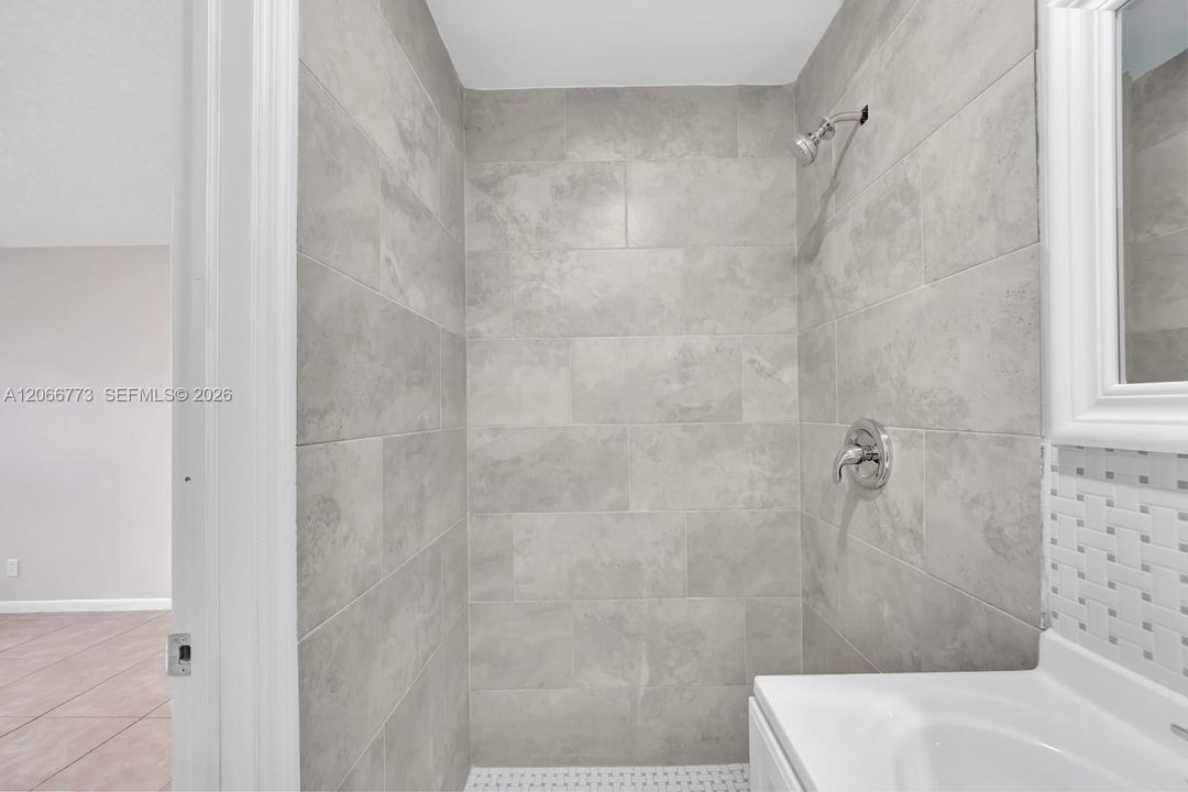 En Venta: $630,000 (0 camas, 0 baños, 2099 Pies cuadrados)