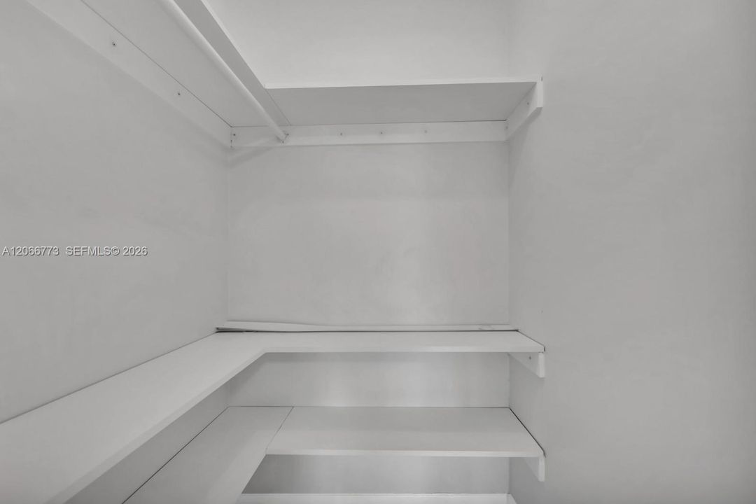 En Venta: $630,000 (0 camas, 0 baños, 2099 Pies cuadrados)