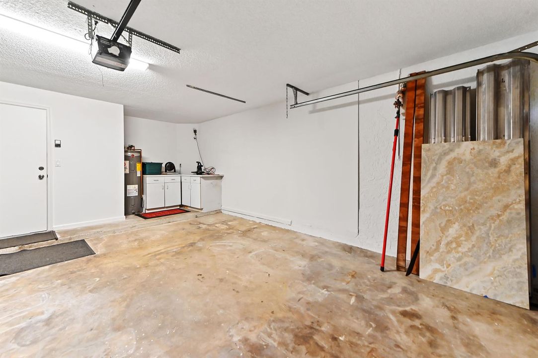 27 garage 01