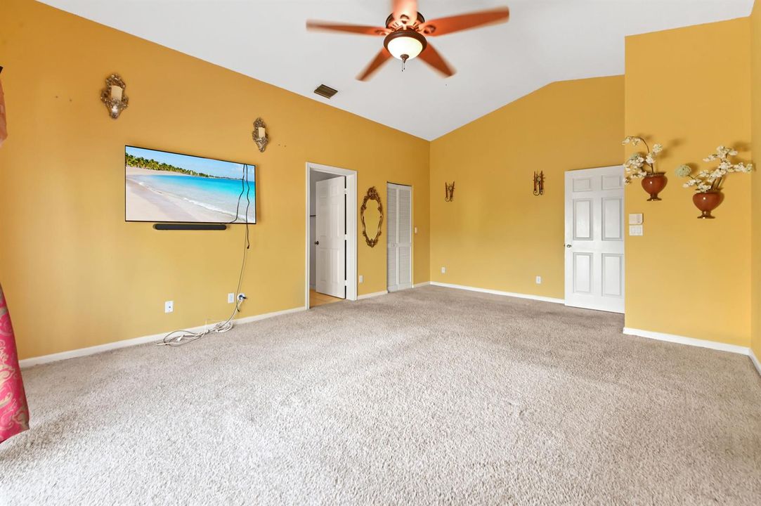 19 bedroom 02