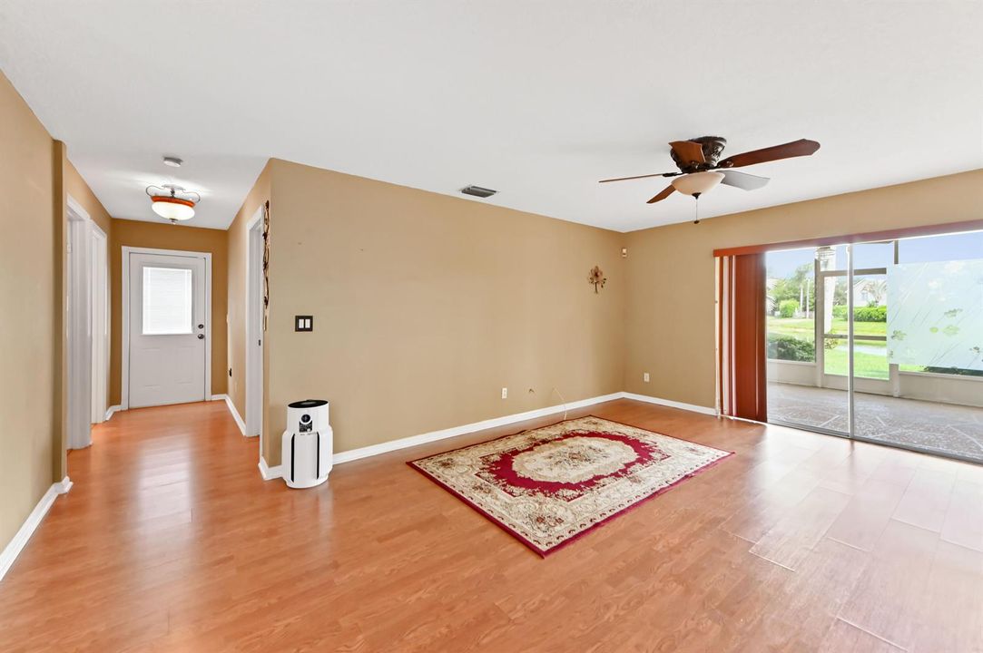 32 family room 05