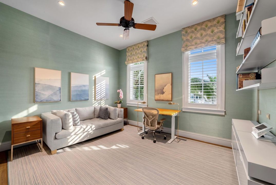 Guest Bedroom 4 / Office