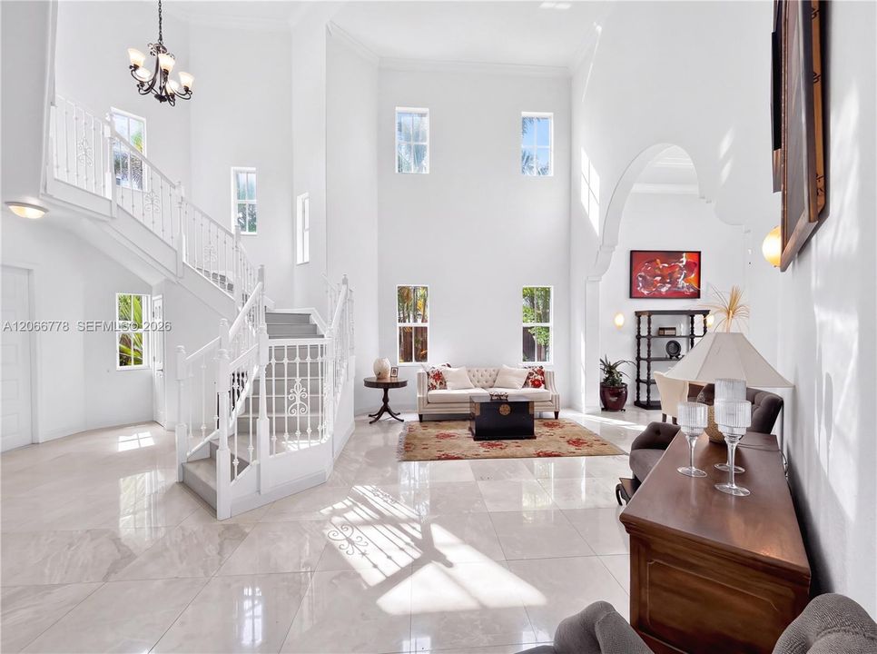 Active With Contract: $2,145,000 (5 beds, 4 baths, 3541 Square Feet)