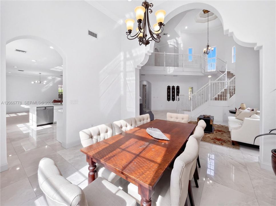 Active With Contract: $2,145,000 (5 beds, 4 baths, 3541 Square Feet)