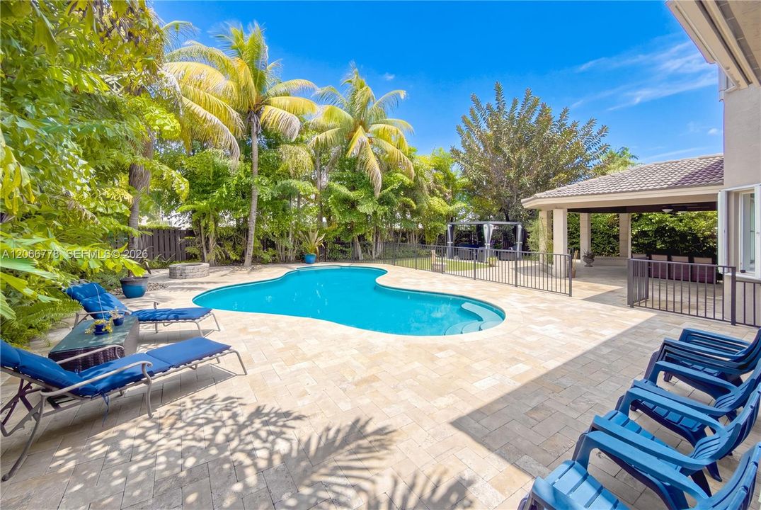 Active With Contract: $2,145,000 (5 beds, 4 baths, 3541 Square Feet)