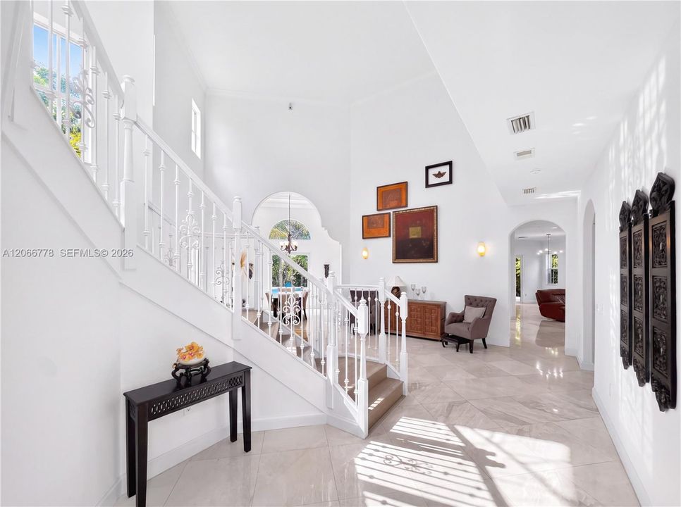 Active With Contract: $2,145,000 (5 beds, 4 baths, 3541 Square Feet)