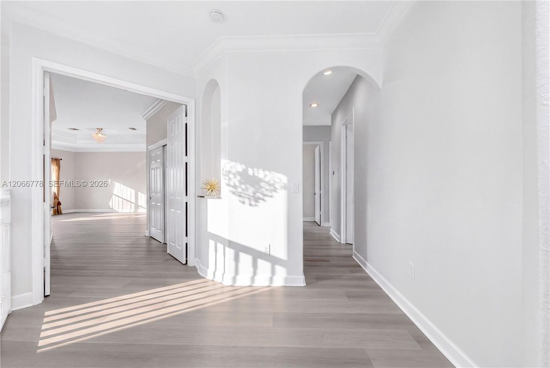 Active With Contract: $2,145,000 (5 beds, 4 baths, 3541 Square Feet)