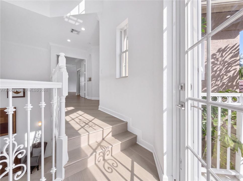 Active With Contract: $2,145,000 (5 beds, 4 baths, 3541 Square Feet)