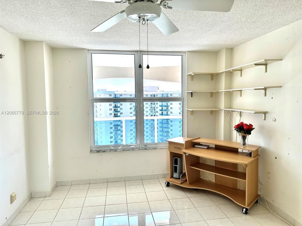 En Venta: $380,000 (2 camas, 2 baños, 1334 Pies cuadrados)