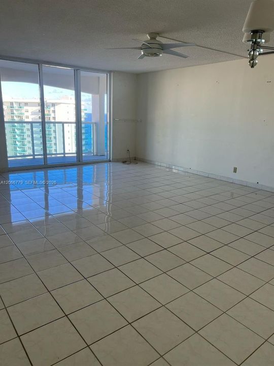 En Venta: $380,000 (2 camas, 2 baños, 1334 Pies cuadrados)