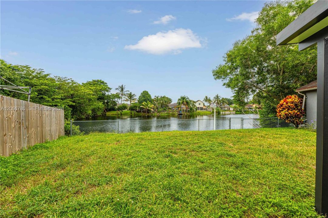 For Sale: $699,000 (4 beds, 2 baths, 1567 Square Feet)