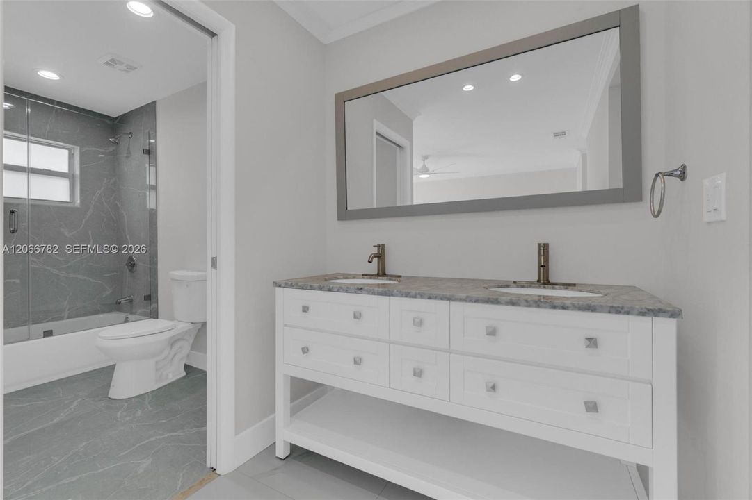 For Rent: $3,650 (3 beds, 2 baths, 1598 Square Feet)