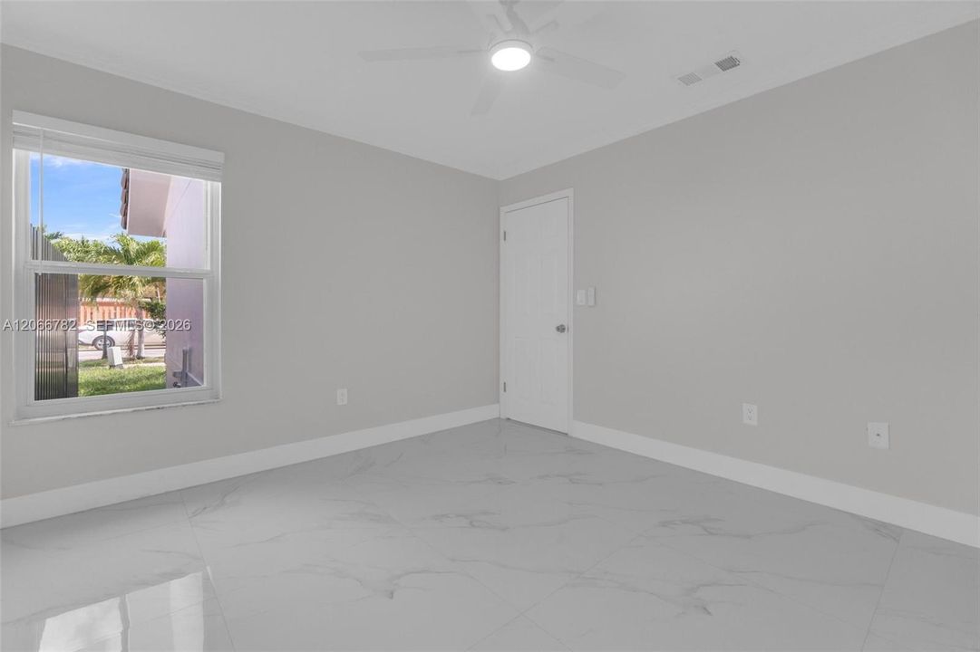 For Rent: $3,650 (3 beds, 2 baths, 1598 Square Feet)