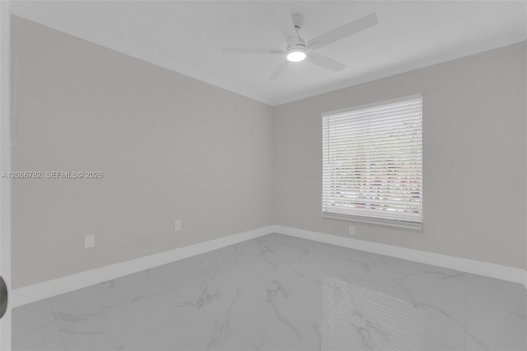 For Rent: $3,650 (3 beds, 2 baths, 1598 Square Feet)