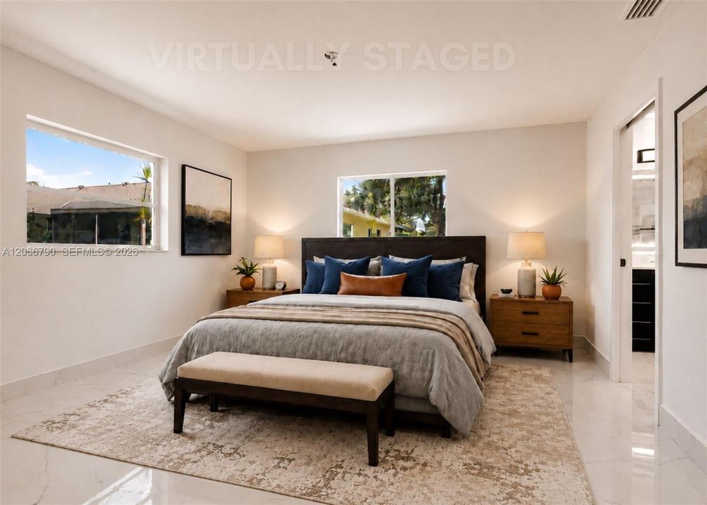 For Sale: $360,000 (2 beds, 2 baths, 1022 Square Feet)