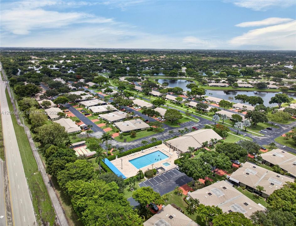 For Sale: $360,000 (2 beds, 2 baths, 1022 Square Feet)